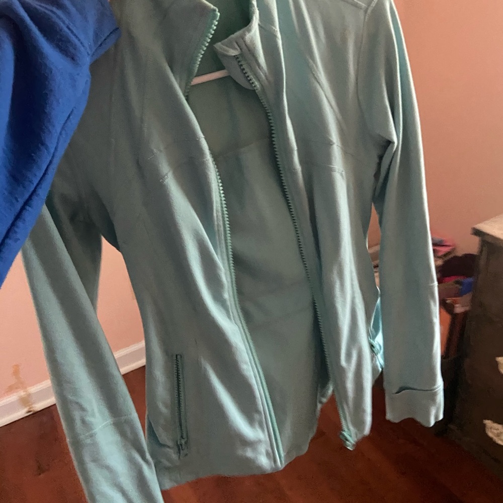 Lululemon Jacket - Picture 2 of 3
